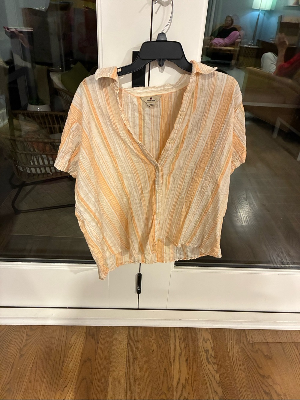 XXL Woolrich Cream and Peach-Striped Short Sleeve Blouse